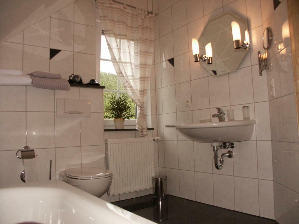 Gutshof Zenz Apartamento Ediger-Eller Exterior foto